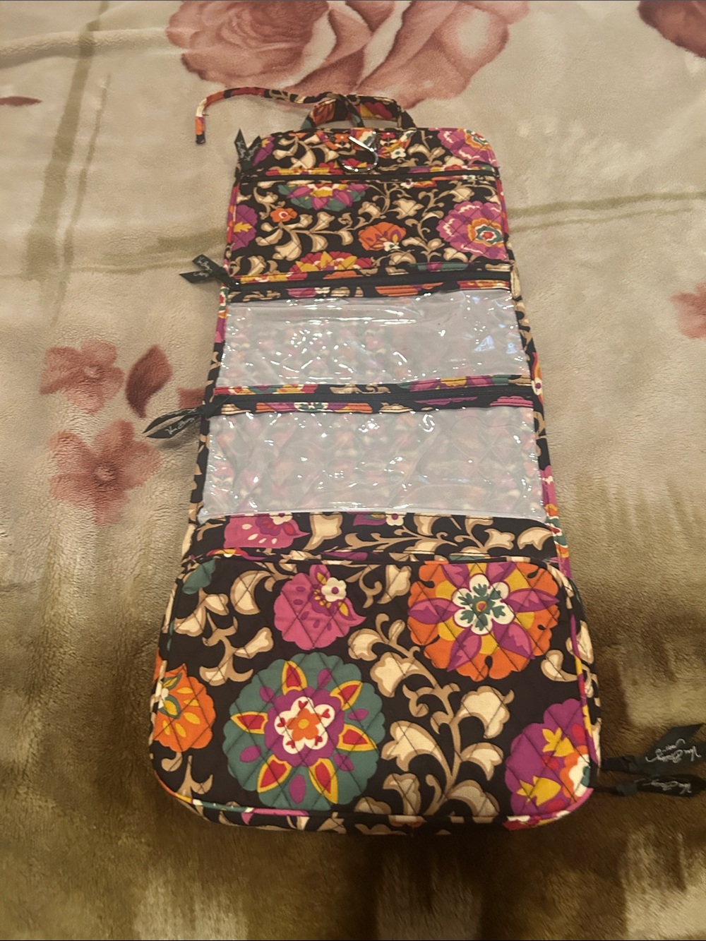 Cosmetic travel